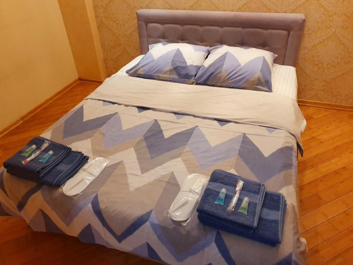 1-комнатная вип уровня посуточно в ужгороде. ул.и.франка. Apartment *