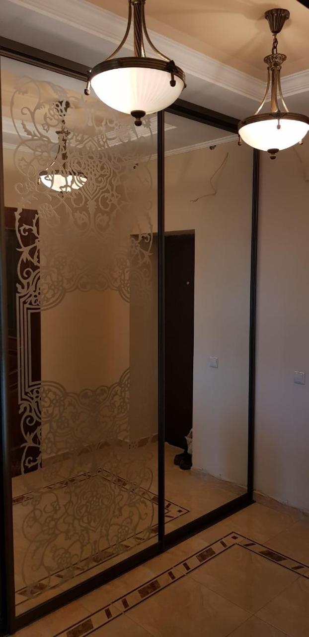 Apartment 1-комнатная вип уровня посуточно в ужгороде. ул.и.франка.